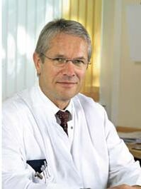 Arzt Kosmetikerin-Endokrinologin der ersten Kategorie Wolfgang